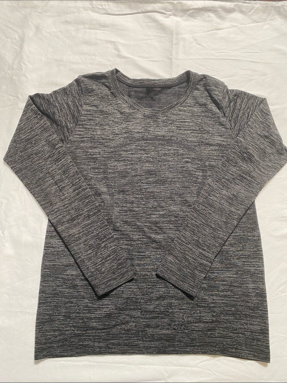 lululemon athletica Swiftly Loose Women's Long Sleeve Crew Neck Top - size 8